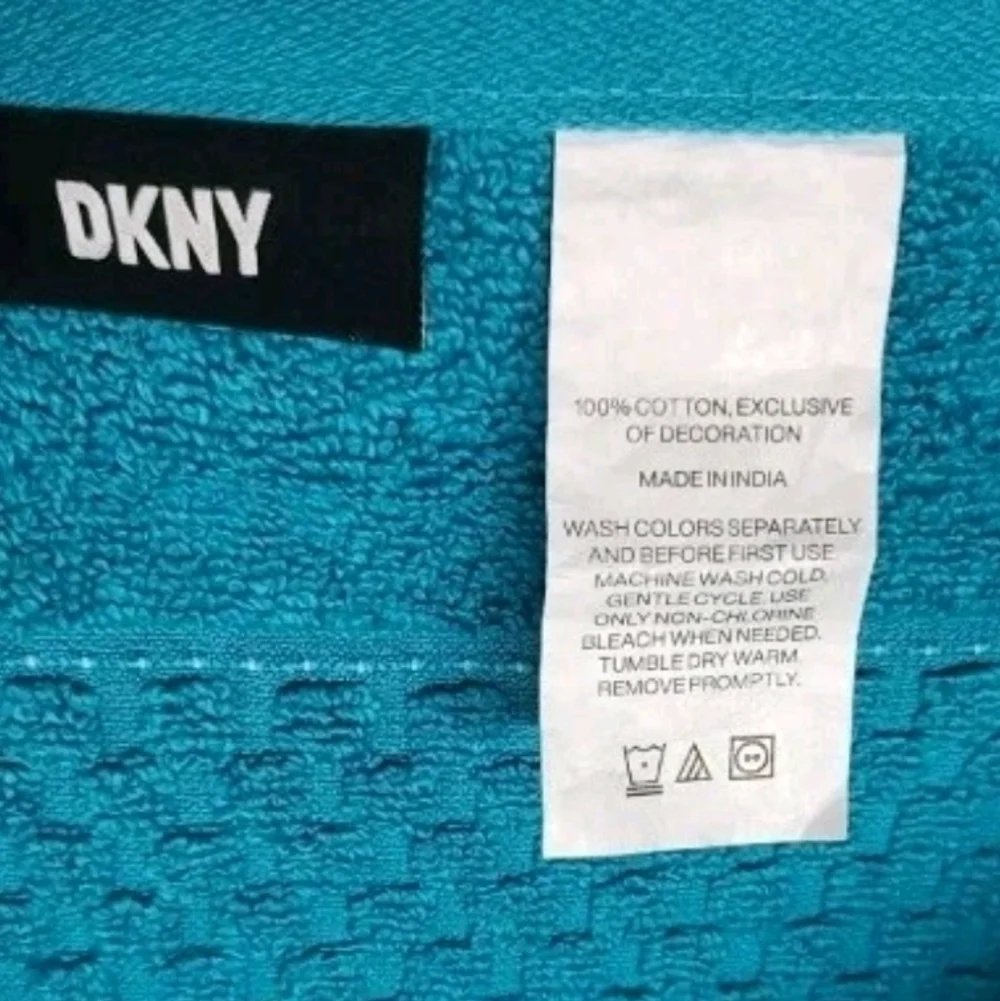 9pc DKNY White Textured Blue Dot Pin Stripe Bath Hand Washcloth Towel Set New
